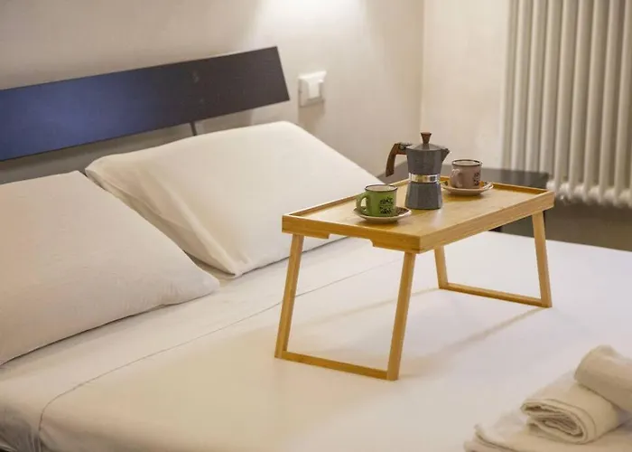 Chic And Elegant Near Metro Station Apartament Rzym