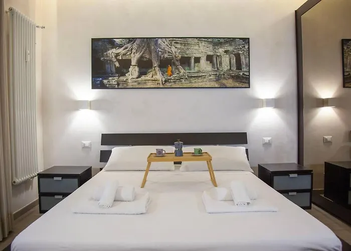 Apartament Chic And Elegant Near Metro Station